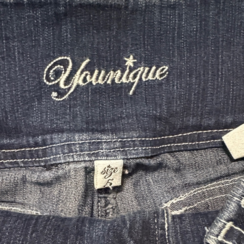Younique Dark Blue Cropped Jeans with Button Detail - Picture 3 of 6